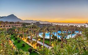 Acacia Resort